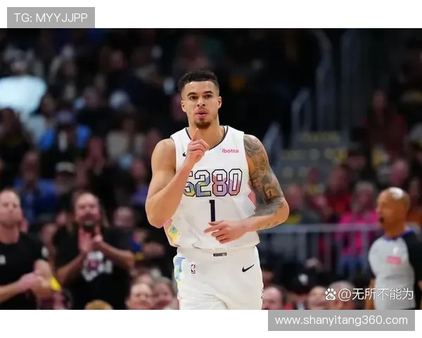 小波特高效表现半场8中6三分命中率出色贡献14分3篮板2助攻